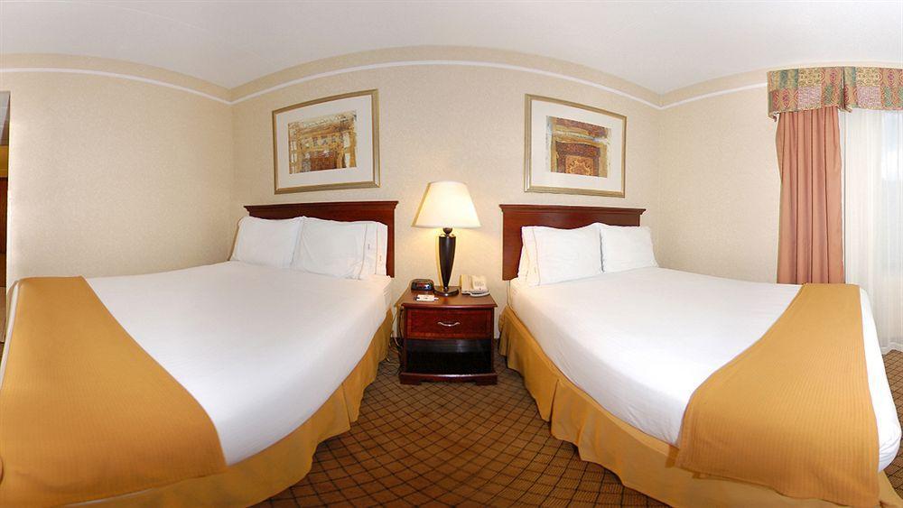 Candlewood Suites Grand Rapids Airport By Ihg Cascade Εξωτερικό φωτογραφία