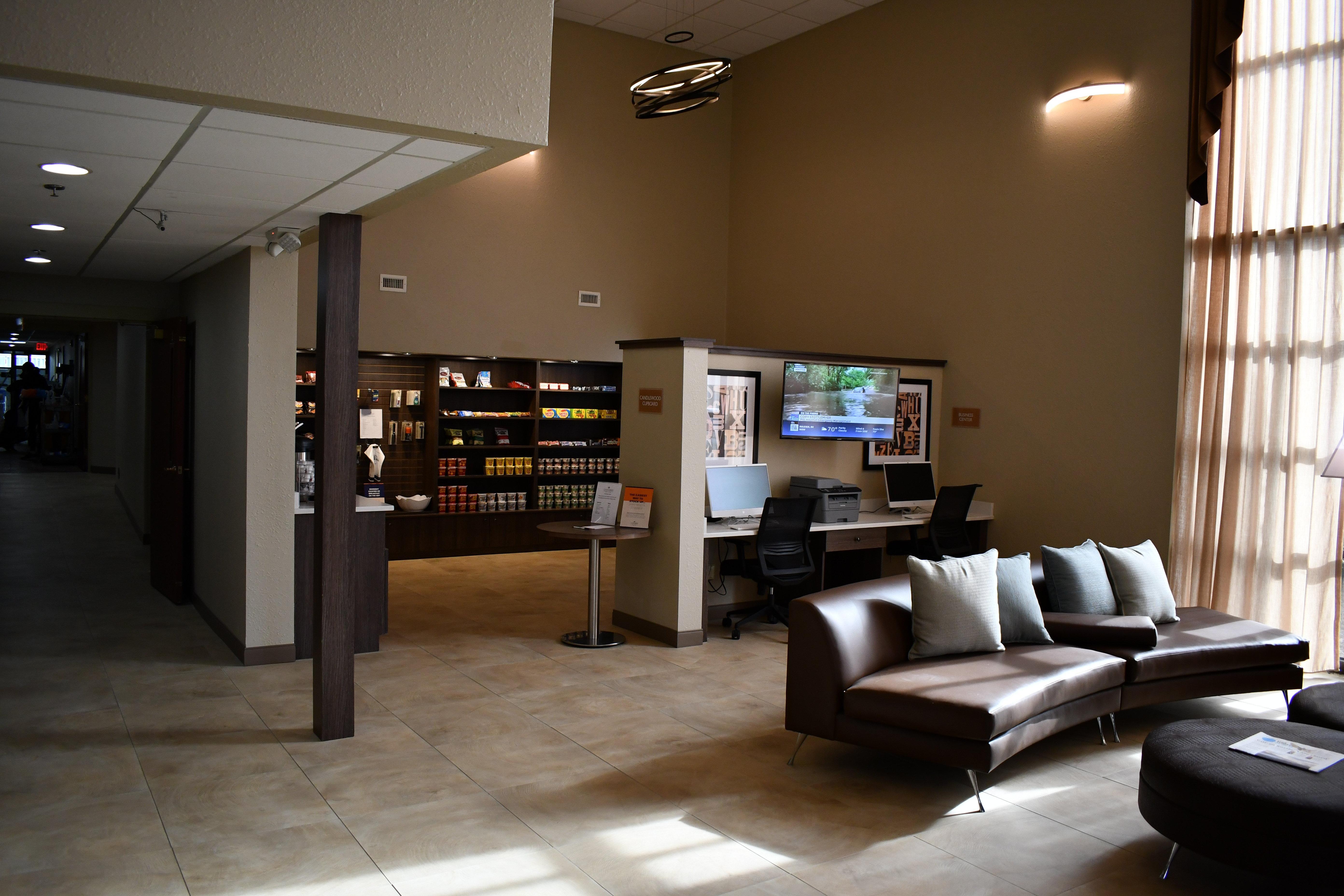 Candlewood Suites Grand Rapids Airport By Ihg Cascade Εξωτερικό φωτογραφία