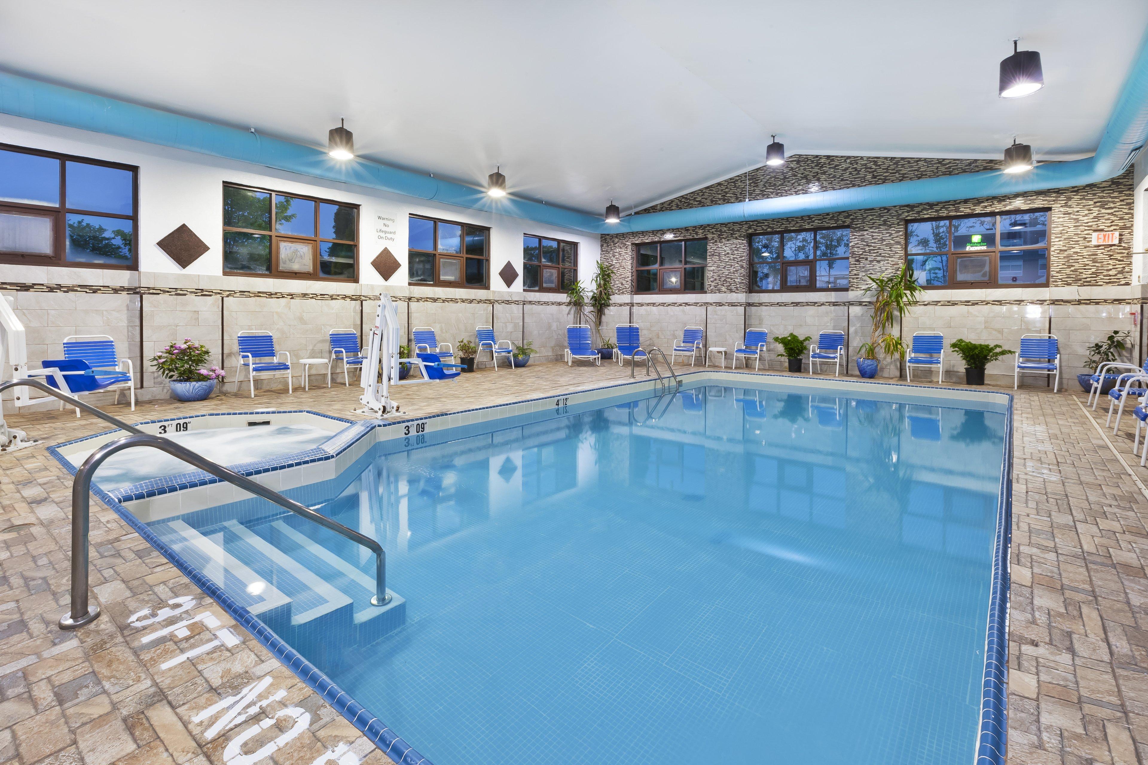 Candlewood Suites Grand Rapids Airport By Ihg Cascade Εξωτερικό φωτογραφία